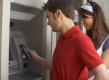 Primiți salariul pe card și cheltuielile depășesc veniturile? Puteți solicita pînă la 5 salarii cu ajutorul creditului Overdraft.