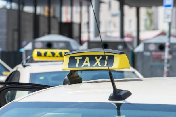 Călătorii mai ieftine cu taxiul, în 7 orașe din Moldova. Când expiră oferta?