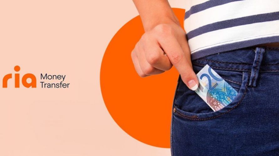 Transferă bani mai ieftin: Moldindconbank oferă 25% reducere la comisionul Ria