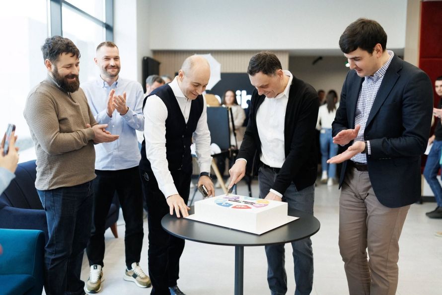 Maib a modernizat oficiul „Miron Costin”: peste 600 de angajați lucrează într-un spațiu nou