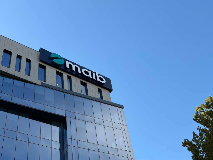 Ziua Ușilor Deschise la maib: liceenii și studenții pot descoperi cum arată bankingul din interior
