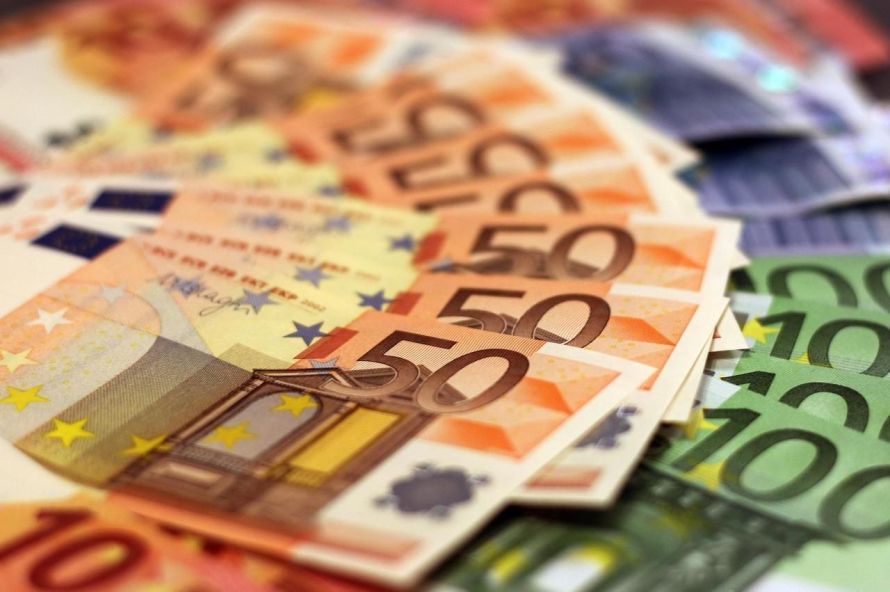 128 de miliarde de euro lipsă la TVA: UE vine cu reguli mai dure contra fraudei fiscale