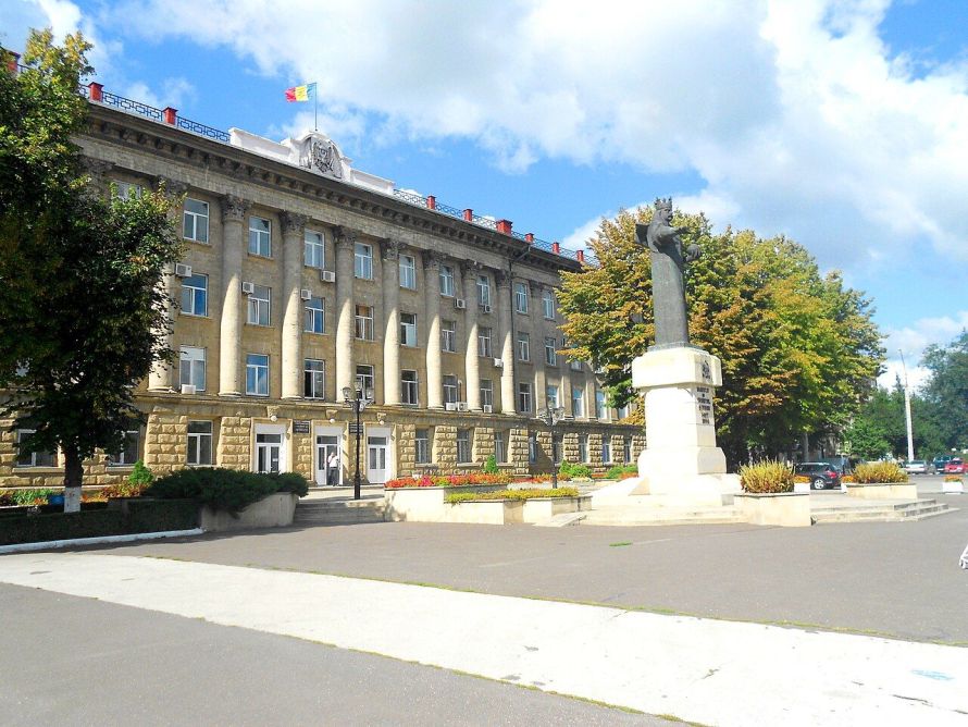 Hramul municipiului Bălți schimbă programul mai multor bănci: ce trebuie să știi pentru 21 și 22 mai