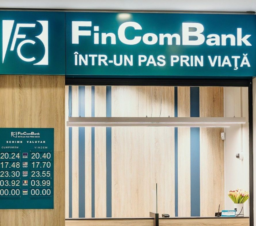 FinComBank actualizează regulile pentru carduri și deservirea persoanelor fizice