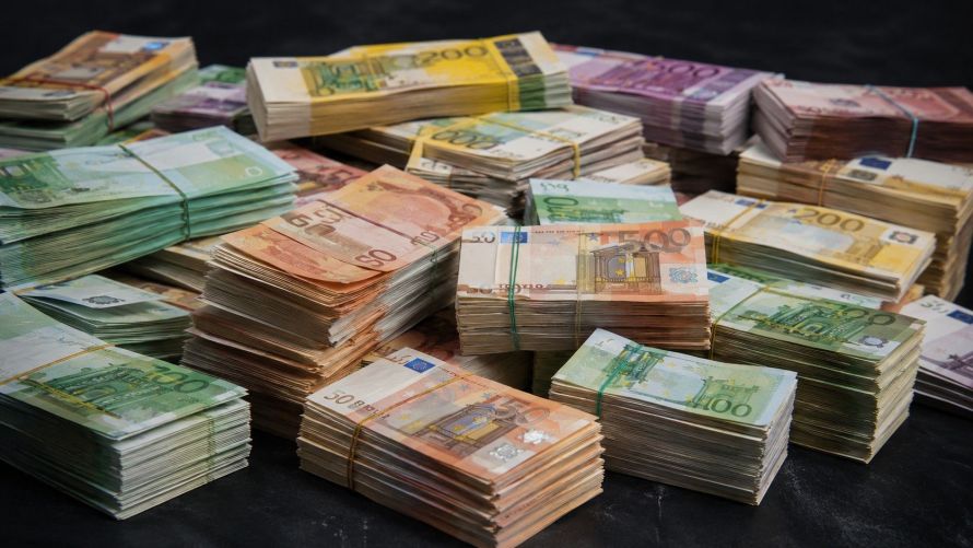 Reguli noi pentru investitori: facilități de la 25 milioane de euro și acorduri cu Guvernul de la 50 milioane