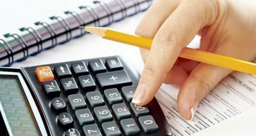 Taxe și declarații până pe 25 august: ce trebuie să știe companiile și freelancerii