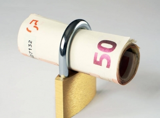 Băncile din UK, Spania, Irlanda și Italia sunt avertizate de Moody’s privind potențialele credite neperformante