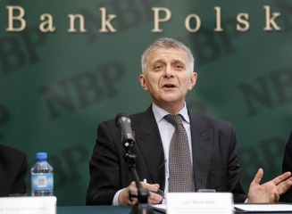 Polonia: Guvernatorul avertizează băncile să nu aștepte ajutorul statului la rezolvarea problemelor cu creditele în CHF
