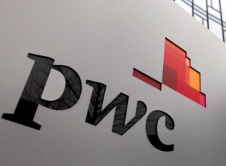 PwC: Valoarea activelor neperformante vândute în 2015 de băncile europene ar putea ajunge la 100 de miliarde de euro