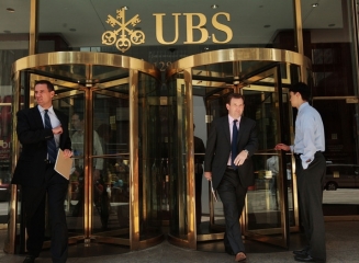 Elvețienii de la UBS cer clienților germani să-și rezolve problemele cu fiscul sau să părăsească banca