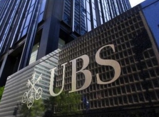 UBS a revenit pe profit în 2013 și a anunțat majorarea cu 28% a bugetului alocat bonusurilor către angajați