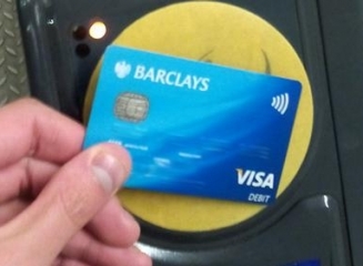 1.000.000 de tranzacții pe săptămână – plățile contactless au explodat în rețeaua de transport public londonez