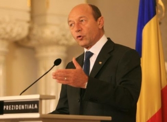 Băsescu dorește euro din 2015 și includerea băncilor locale în Uniunea bancară