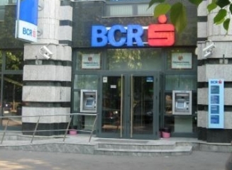 Proiect BCR: 250 de top manageri vor munci câte o săptămână pe un post de front office în sucursalele băncii