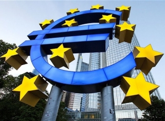 BCE: Numărul băncilor din Uniunea Europeană a scăzut cu 5,3% în 2012