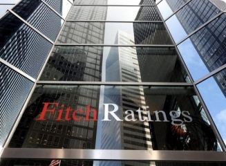 Fitch a retrogradat ratingurile privind datoriile pe termen lung în valută pentru 13 bănci din Ucraina
