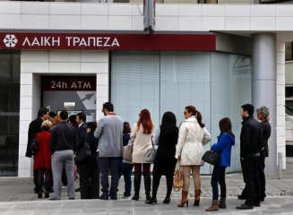 Cipru: Deponenţii cu peste 100.000 euro ar putea pierde 40% din ce depăşeşte suma