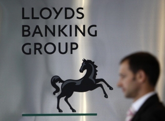 Banca britanică Lloyds a fost amendată cu $46 milioane pentru motivarea “incorectă” a angajaților