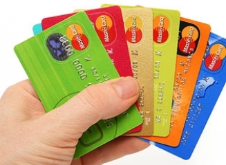Studiu MasterCard: 53% din europeni ar vrea să facă mai multe plăți cu cardul pe durata vacanței