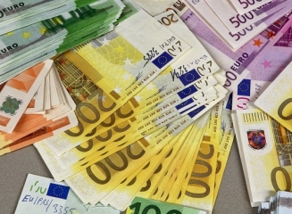 Cea mai mare captură de euro falși: 1.901 bancnote de 200 euro confiscate în Portugalia