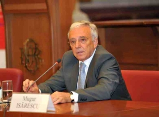 România: Adoptarea monedei euro către anul 2015 a fost amânată