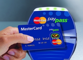 MasterCard promite că va institui acceptarea plăților contactless ca standard până în 2020
