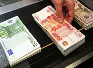 (grafic) Remitențele oficiale în 2013 au depășit echivalentul a un miliard de dolari SUA